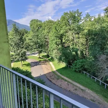 Appartement T3 Avec Terrasse Et Garage, Au Vert Et Proche De Tout *